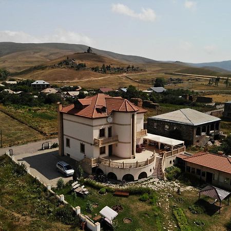 Tsaghkunq Guest House Sevan Ngoại thất bức ảnh