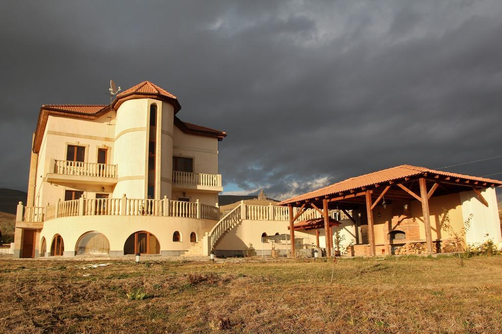 Tsaghkunq Guest House Sevan Ngoại thất bức ảnh